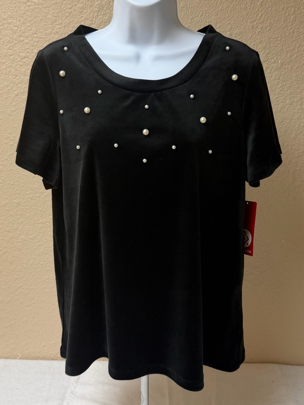 4/$20 89th & Madison Black Short Sleeve Top with Pearl Accents